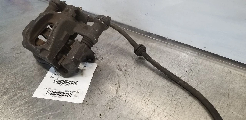 17 PINZA DE FRENO TRASERO DERECHO PASAJERO MERCEDES BENZ METRIS AMG EXPLORER 2,0 L Foto 4 de 4