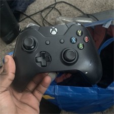 Microsoft Xbox One Wireless Controller Black with battery