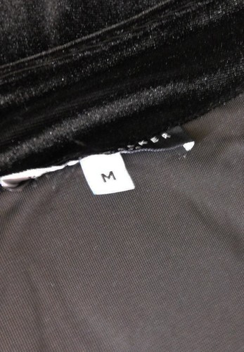 Top de terciopelo elástico BRYN WALKER corte cuadrado de gran tamaño negro mediano - Imagen 3 de 4