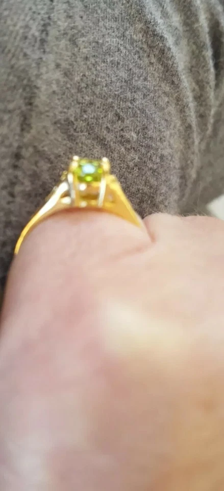 Peridot Labcreated Oval Cut Ring 10kt Solid Yellow Gold  - Image 4 of 4