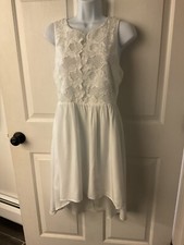 Francescas Rayon Sleeveless dress Long/short  white Lace top Sz M