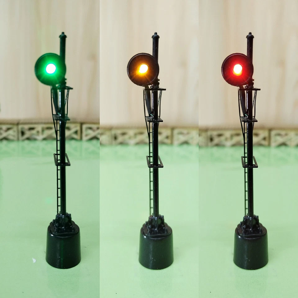 1 x HO scale model railroad tri-colors searchlight signal steel cabinet #02BL - Image 4 of 4