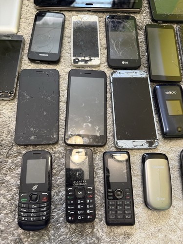 Posten von 30 Geräten verkauft wie besehen für Teile, Reparatur oder Goldgewinnung. - Bild 10 von 16