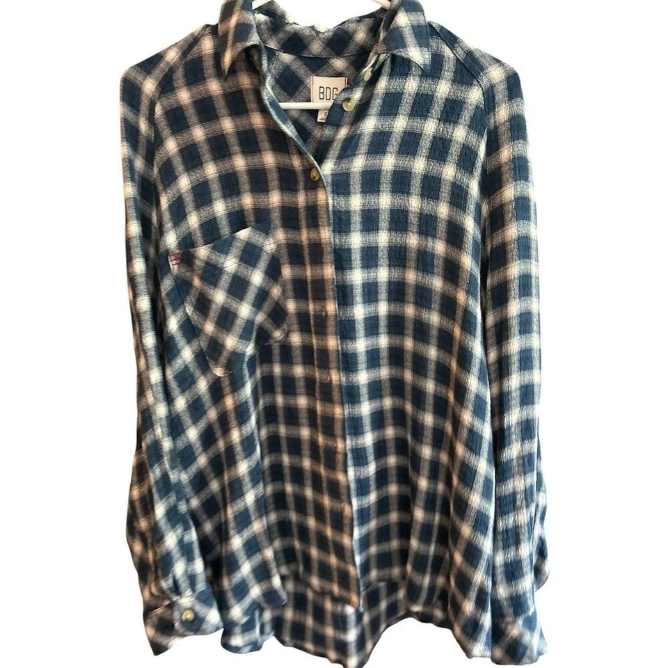 BDG Urban Outfitters unisex Blue Plaid Flannel Button-Up Shirt Size S - Image 4 of 4