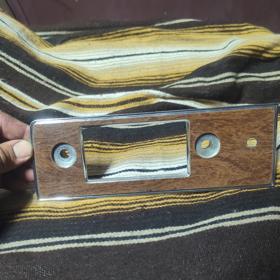 71 1971 72 1972 Mercury Marquis Monterey Colony Park Woodgrain Radio Placa frontal  Foto 4 de 4