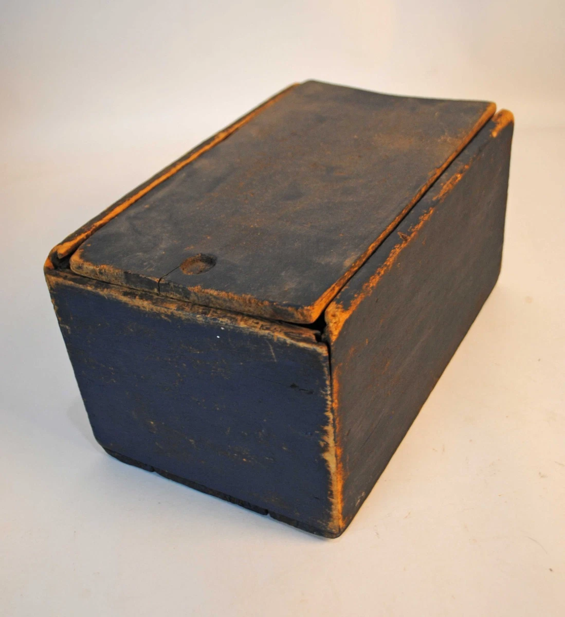 25+ Original 1800-1899 Antique Primitive Boxes for sale | Updated