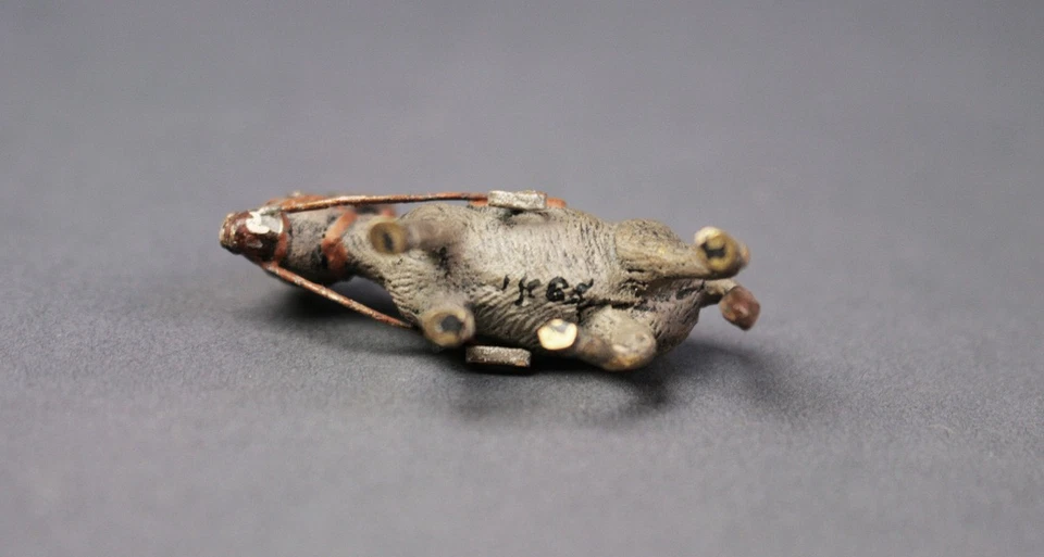 Wiener Bronze. Esel. Kleinplastik. Miniatur. Tierfigur. Um 1900. - Bild 3 von 4