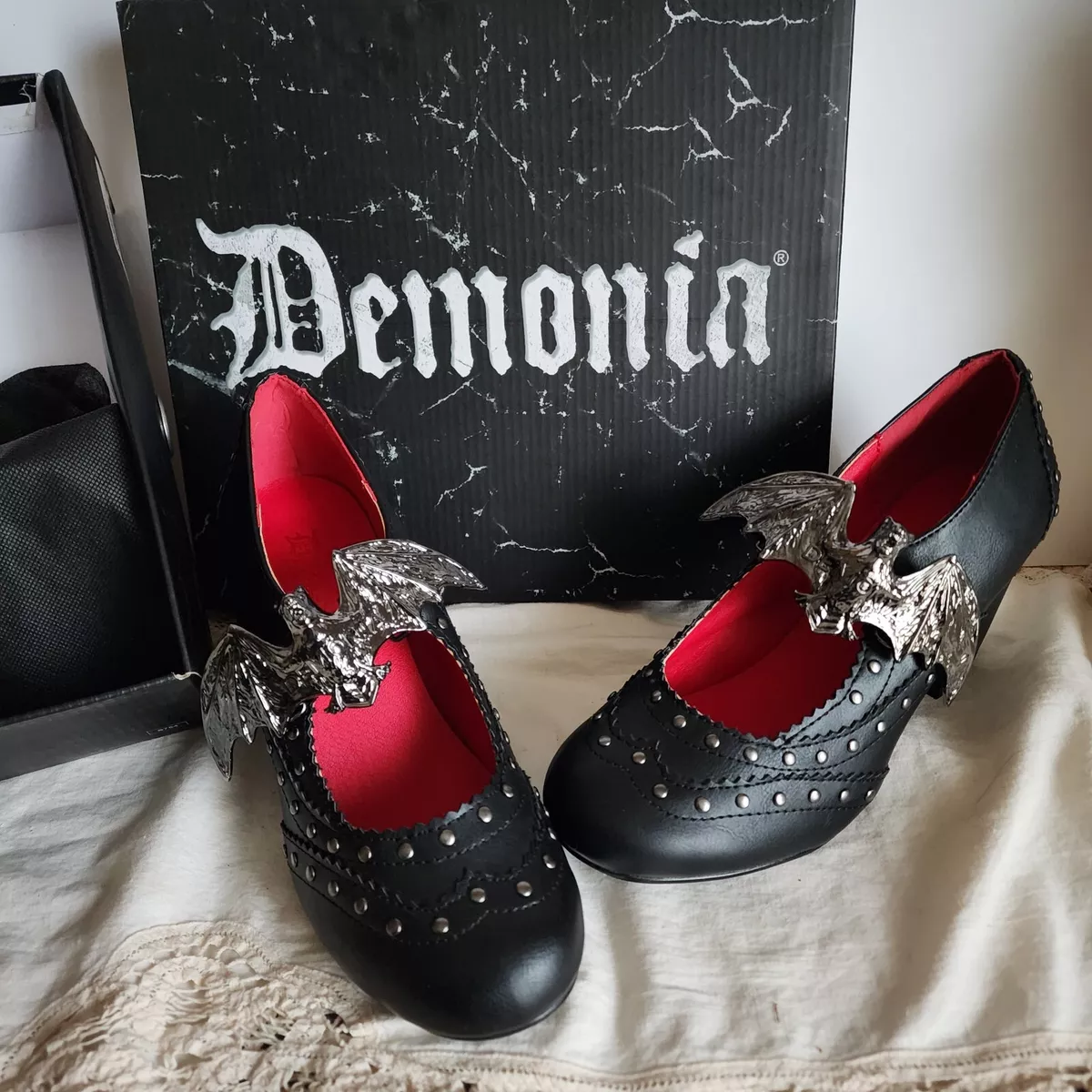 Demonia vivika hotsell