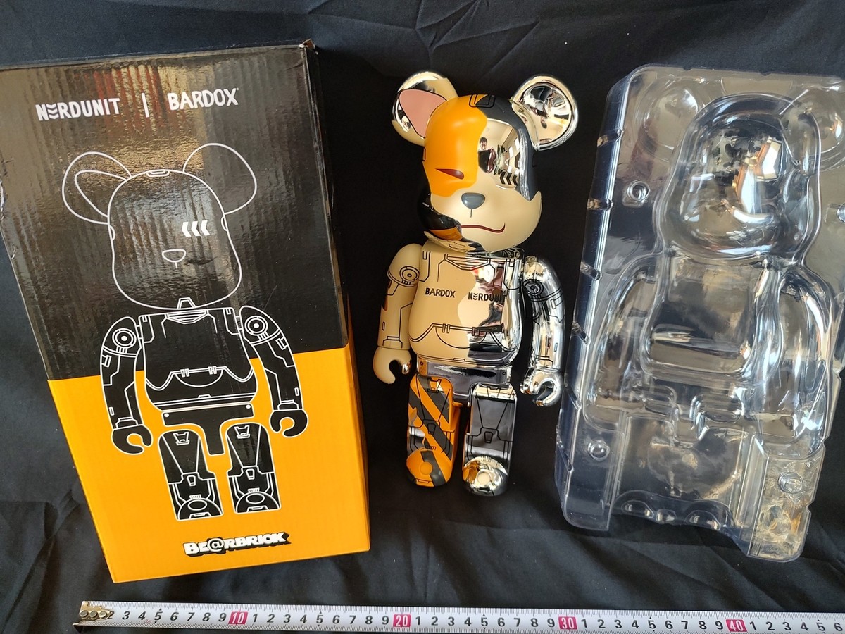 BE@RBRICK Medicom toy Bearbrick 400% NERDUNIT BARDOX Action BE@RBRICK Medicom toy Bearbrick 400% NERDUNIT BARDOX Action