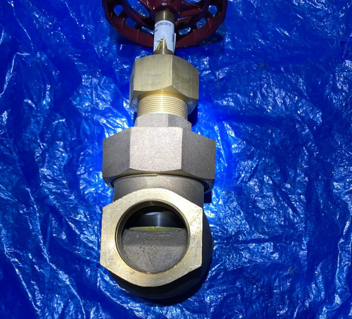 BESTOBELL: GUNMETAL GLOBE VALVE: PN40/ DN40 : 1 1/ 2" : - Picture 3 of 5
