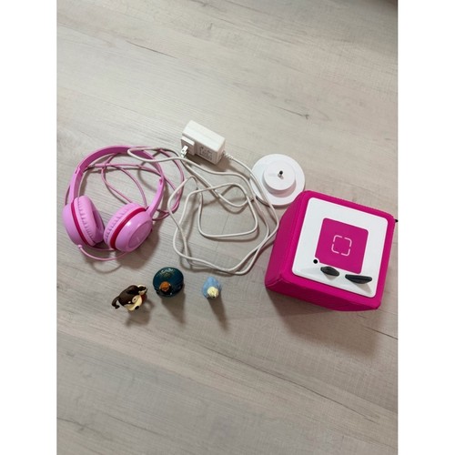 Pink Tonies Toniebox Audio Player with Headphones, Charger, Anna, Elsa, Puppy