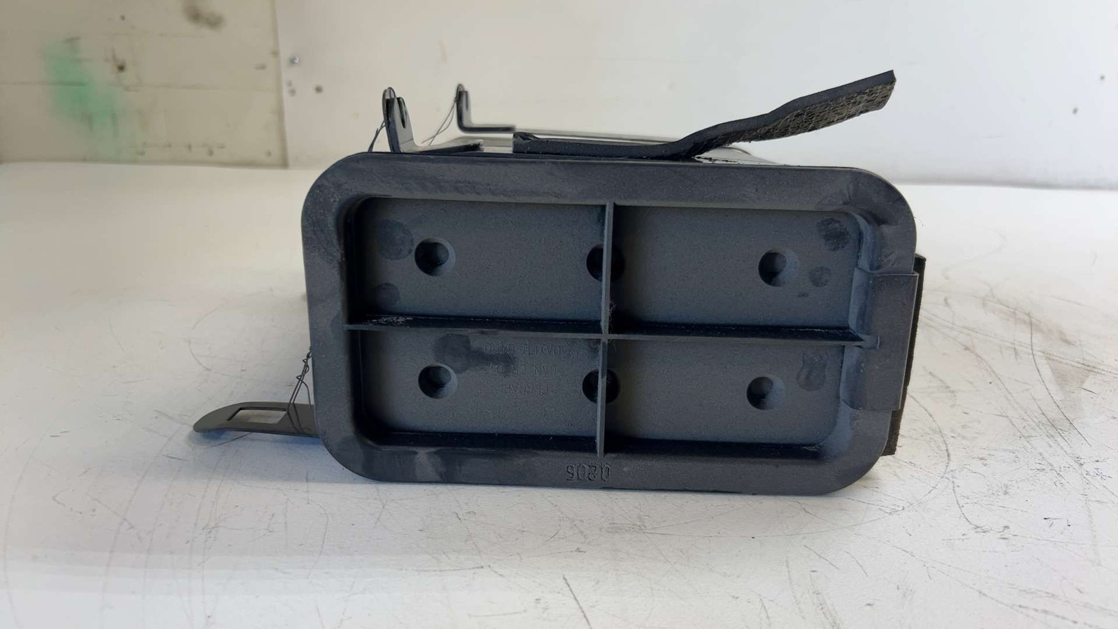 2003 04 05 06 07 08 09 10 11 2012 Maserati Quattroporte Fuel Vapor Canister 2200