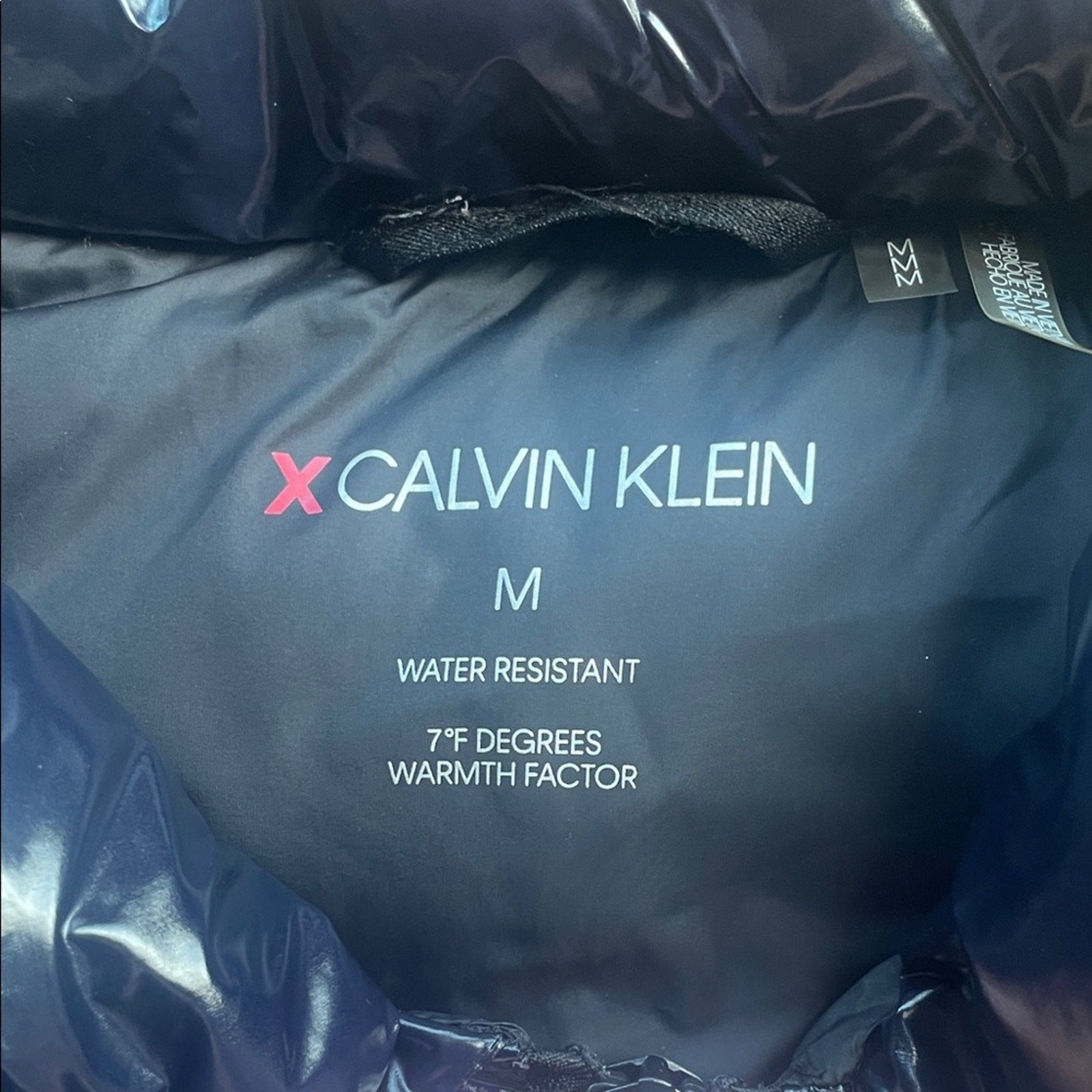 Calvin Klein Men's Glossy Navy Puffer Jacket medium thumbnail 4