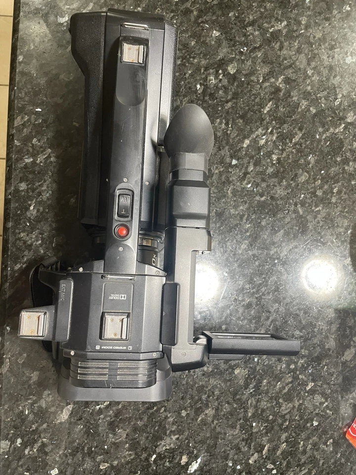 PANASONIC AG-AC8P AVCCAM LCD CAMCORDER with New Charger Tested Very Good - Image 2 of 4