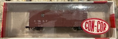 Con-Cor N Scale 40  Oldie O.B. Box Car Santa Fe, 1301   E.