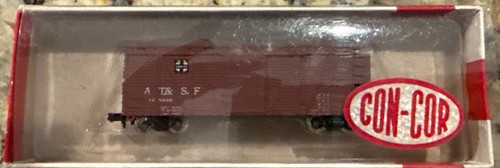 Oldie O.B. escala Con-Cor N 40’ Box Car Santa Fe, 1301 - E. | Zustand: New