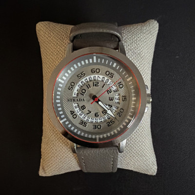STRADA Unisex Water-Resistant Analog Wristwatch Gray Leather Strap Silver Case