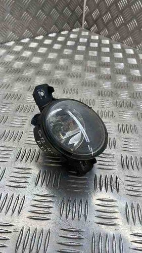BMW 1 E87 Nebelscheinwerfer vorne rechts 63176924656 1.60 Petrol 2004 31824181
