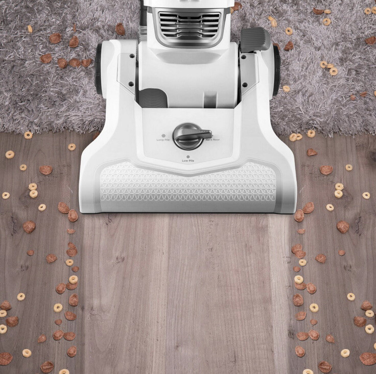 Bush Upright Bagless Vacuum Cleaner White 400W With All Attachments