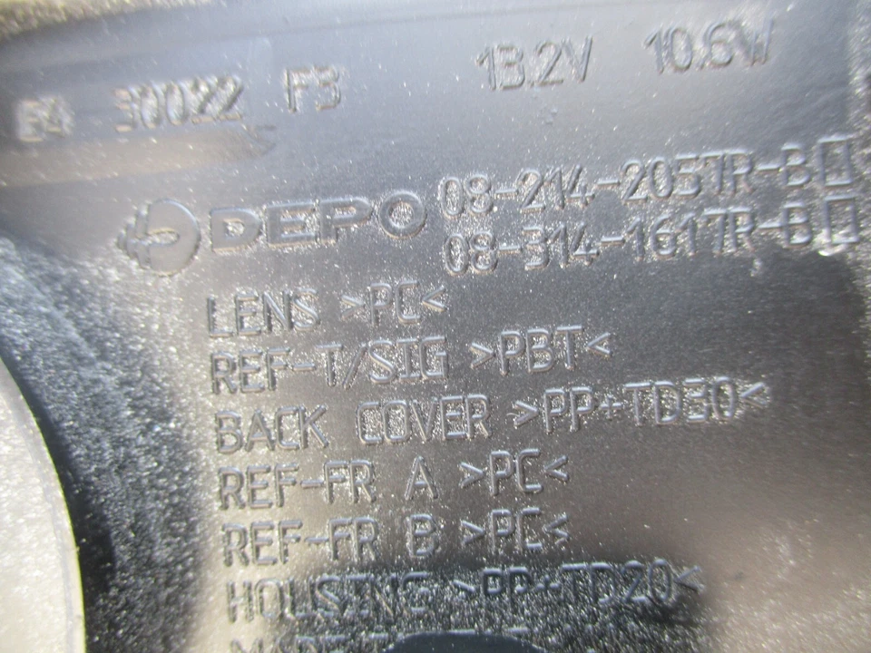 2020 2021 2022 2023 MITSUBISHI OUTLANDER RIGHT RH PASSENGER FOG LIGHT LAMP - Image 4 of 4