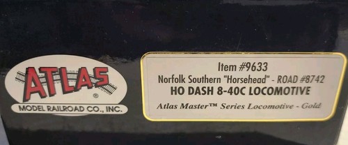 Atlas Master HO Scale Dash 8-40C Locomotive NS "Horsehead" #8742 Gold Series - Picture 9 of 9