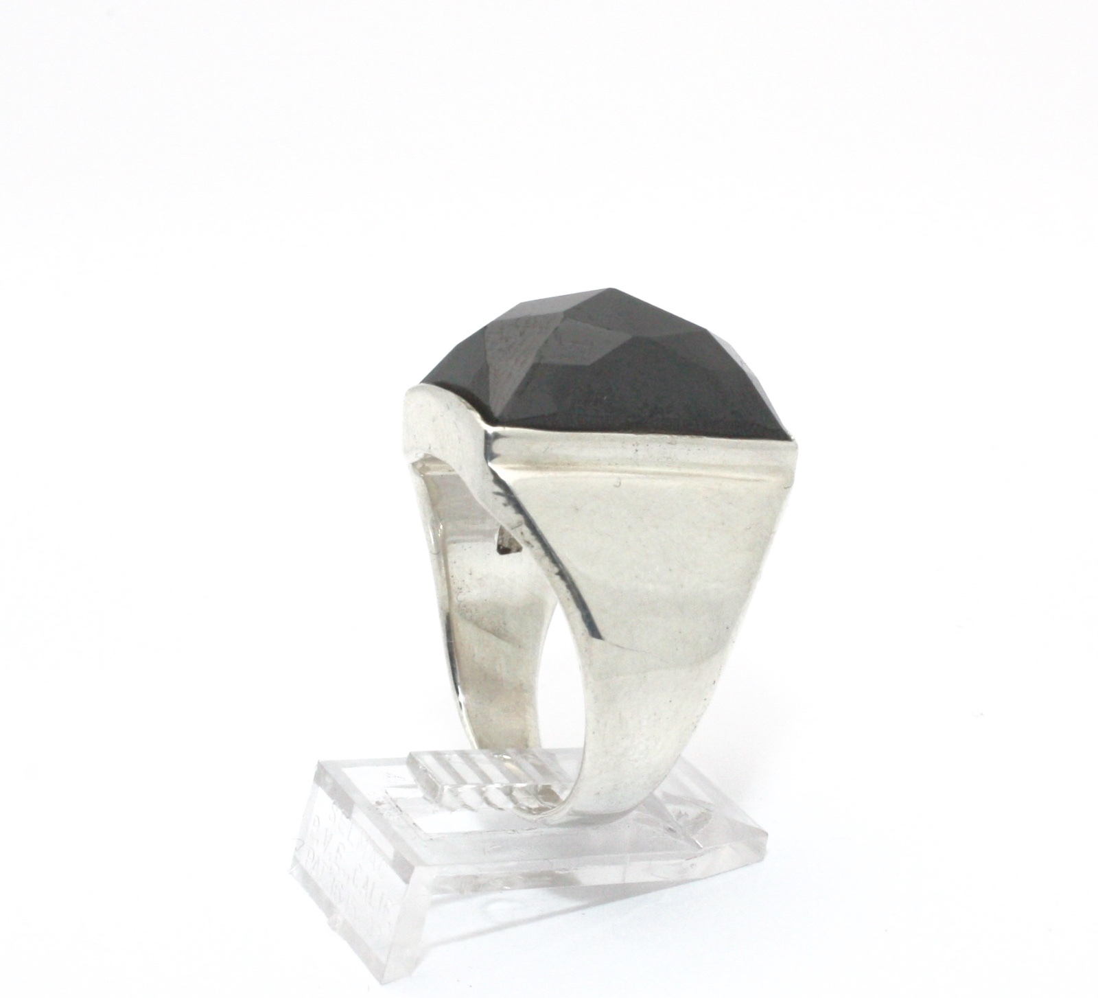  GENUINE BLACK ONYX RING set in 925 STERLING SILVER Size 9 FAST FREE SHIPPING !!