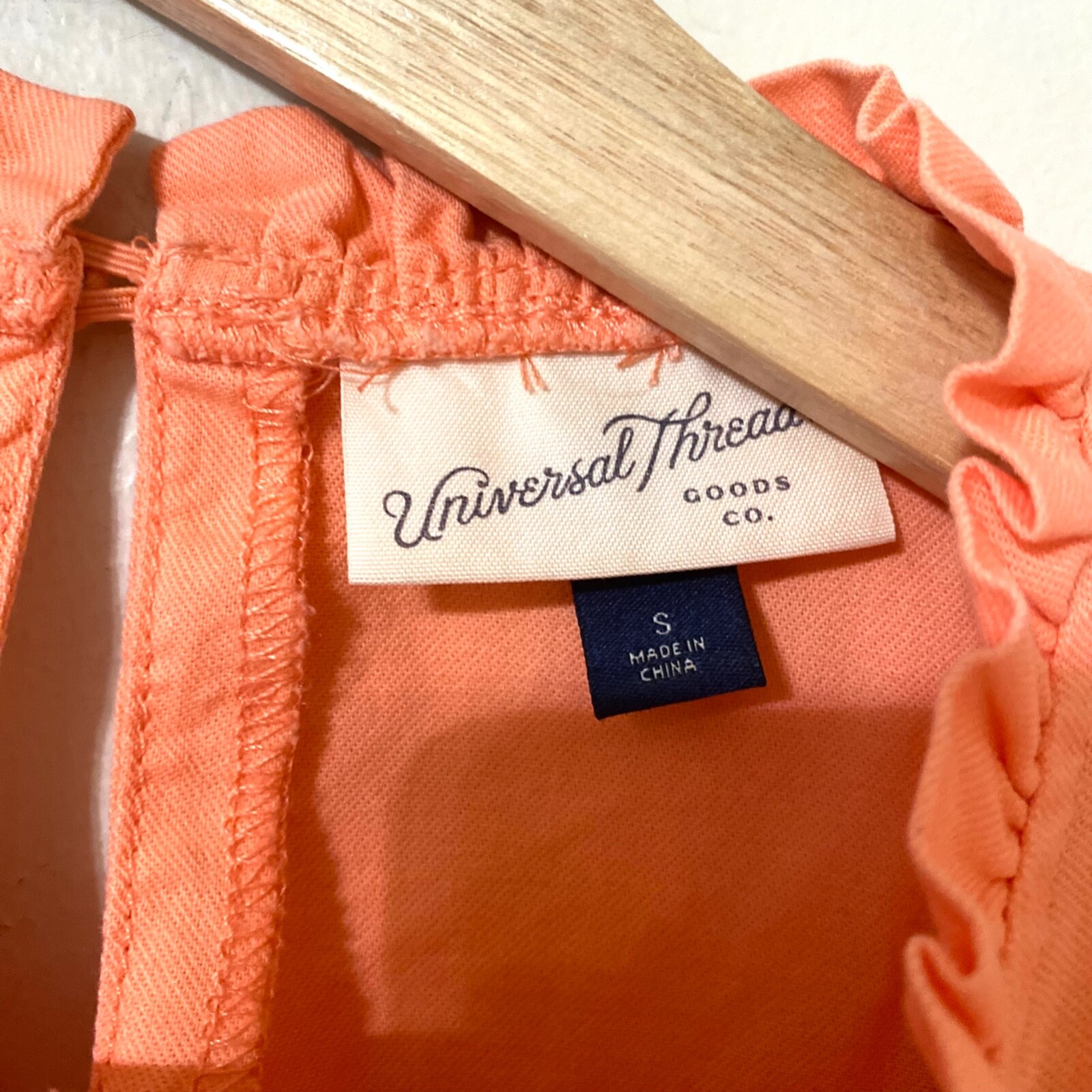 Target Universal Threads Ruffle Blouse Sleeveless… - image 3