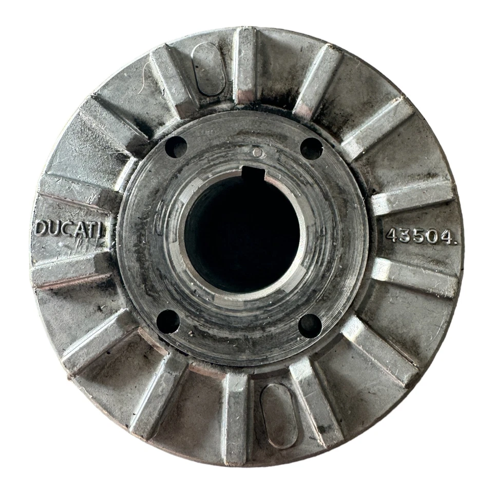 Rotor alternador Ducati 750 SuperSport OEM Foto 3 de 4