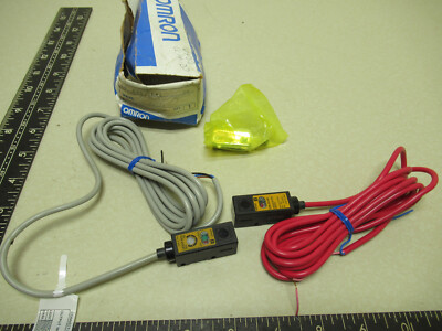 Omron E3S-2DE41 & E3S-2LE41 Photoelectric Emmiter and Transmitter NOS Japan