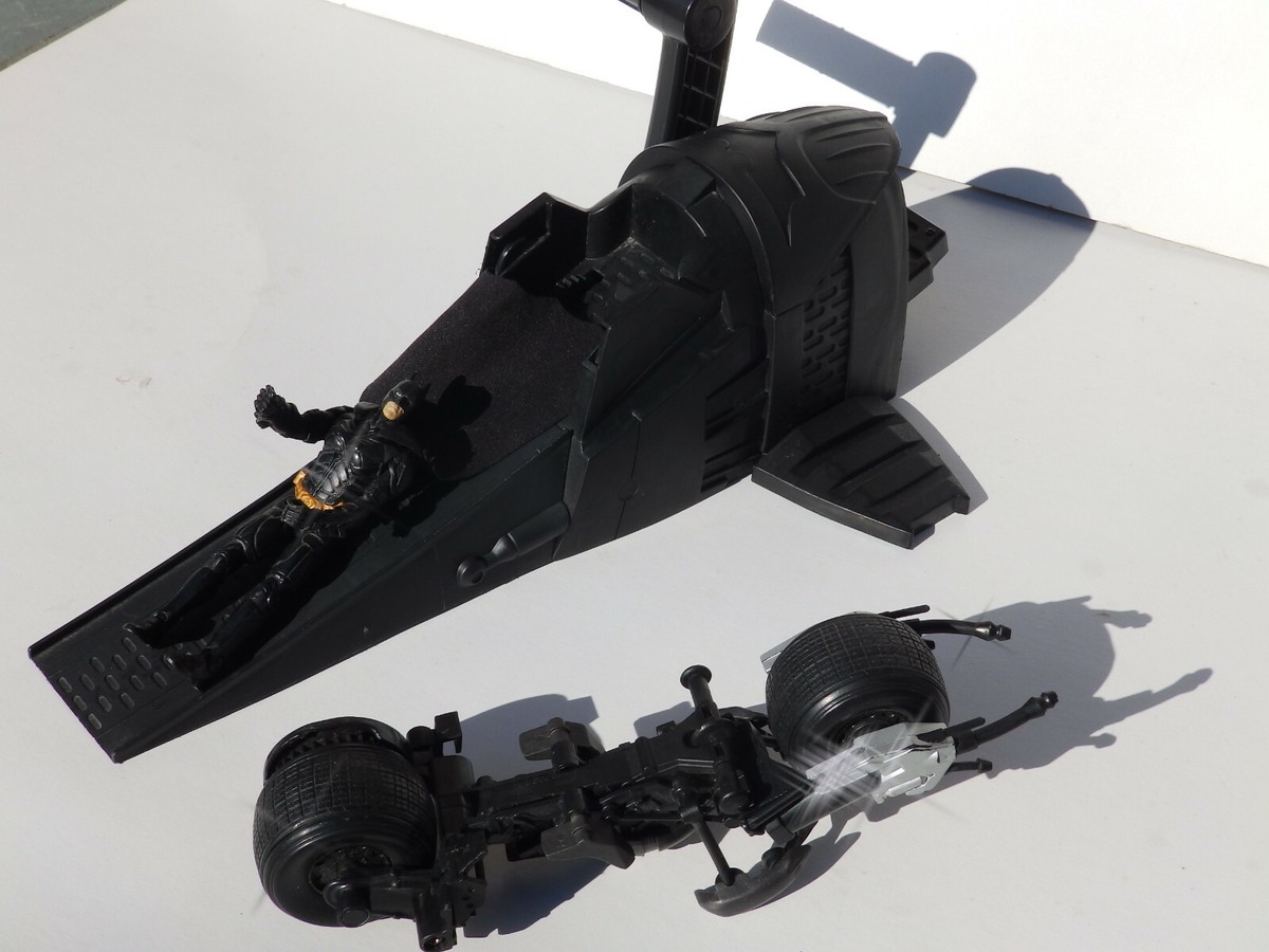 A.C.M.E. Cuyo: Batman the Dark Knight Bat Pod - Kit Review