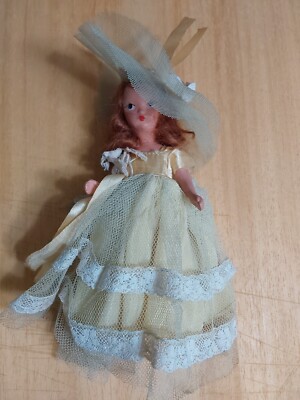 Vintage Red Wavy Hair Yellow Dress Nancy Ann Storybook Doll 5.5''