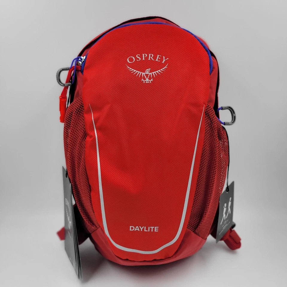 Osprey Kids' Daylite Backpack in Cosmic Red - Image 3 of 4