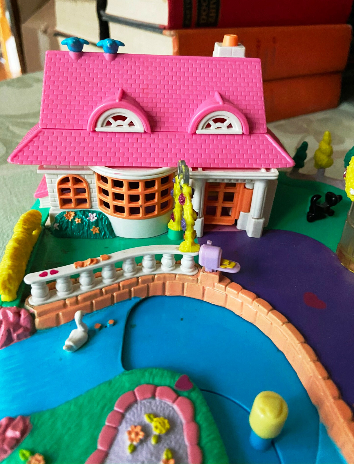 polly pocket boutique