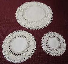 Antique 10 Round Ivory Linen Mats Ornate Handmade Cluny Bobbin Lace Borders