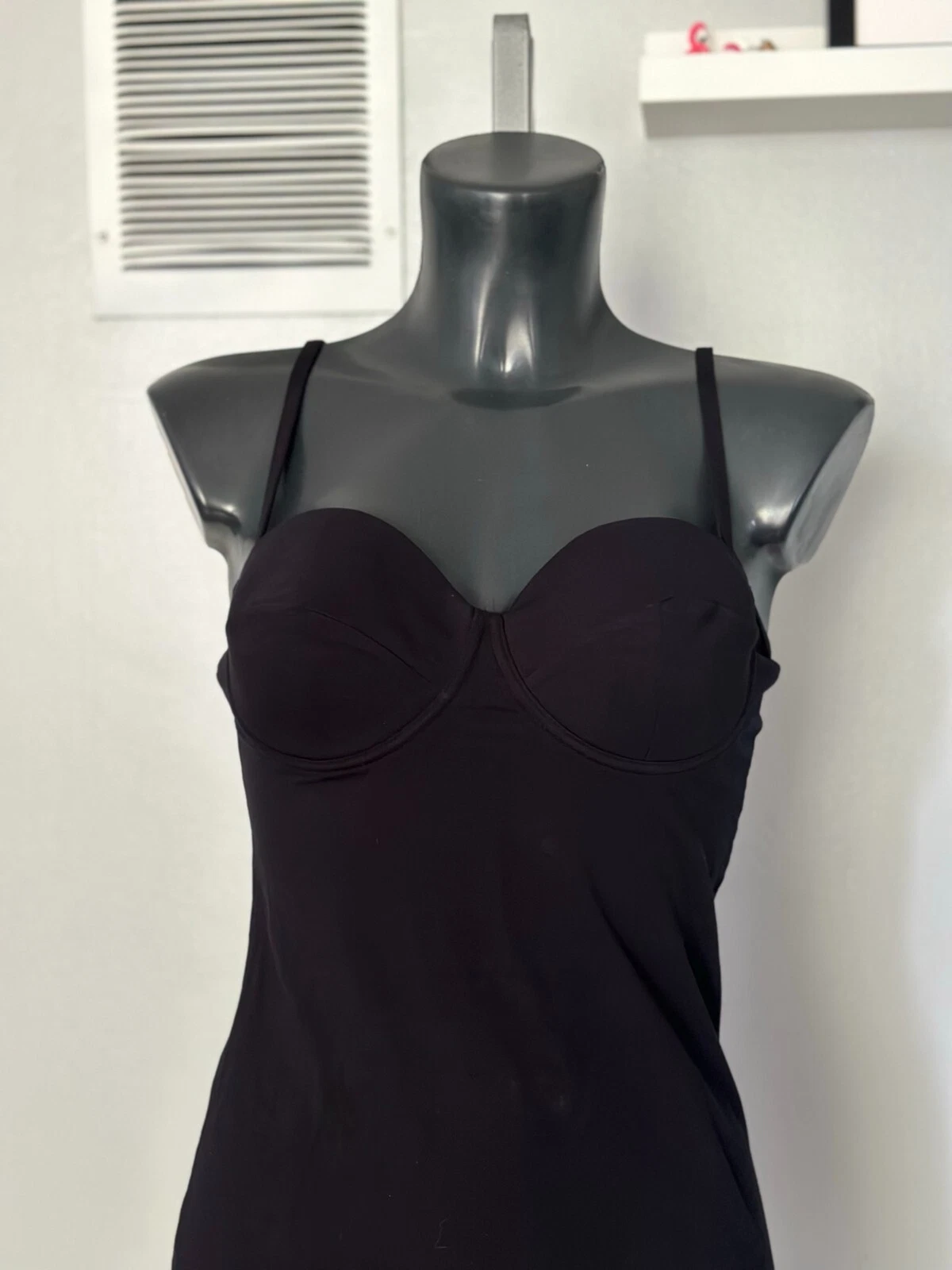 Abito da notte Moschino nero taglia M prezzo speciale £155