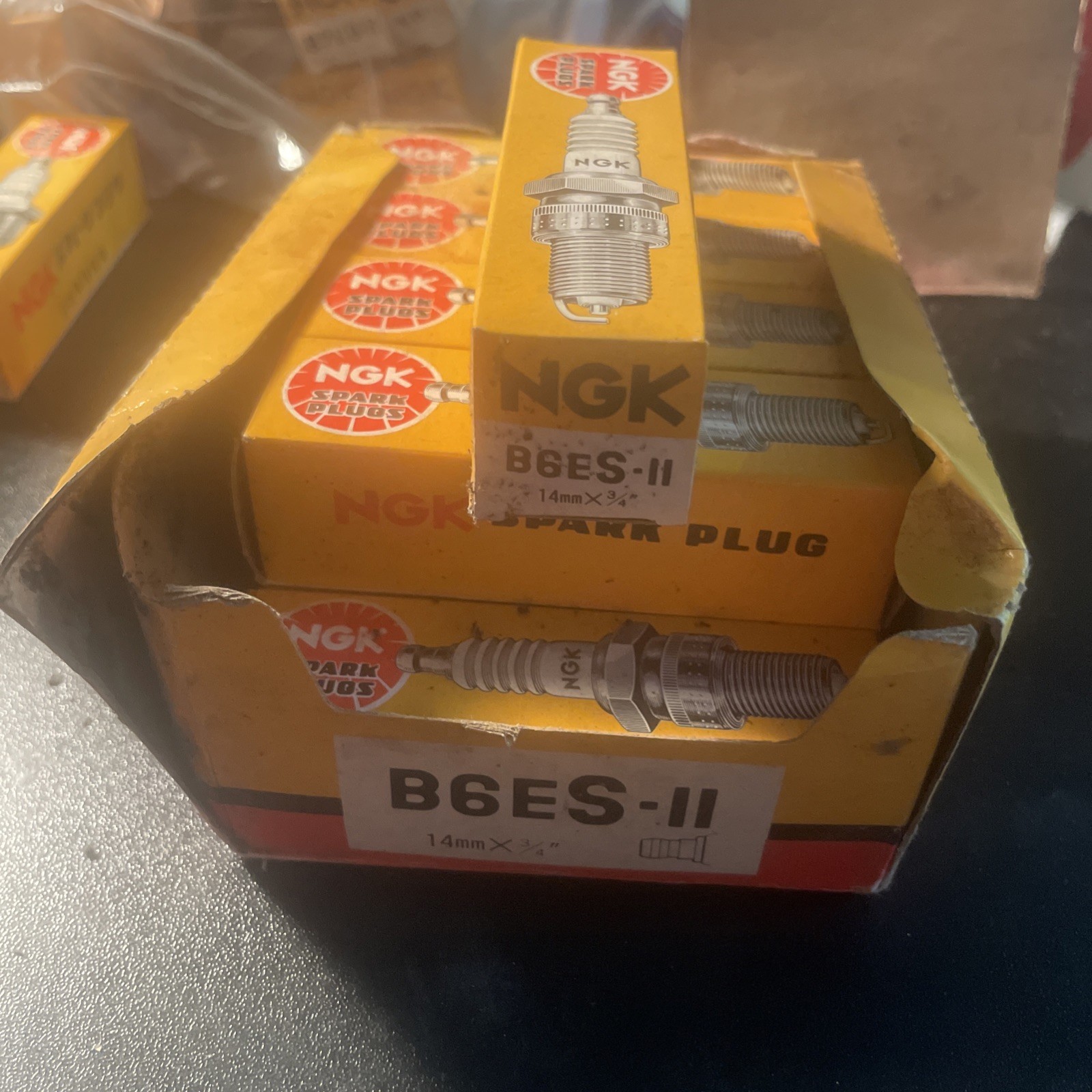 NEW NOS 10 Pieces NGK VINTAGE SPARK PLUGS B6ES-11 PCS Nissan 280 ZX