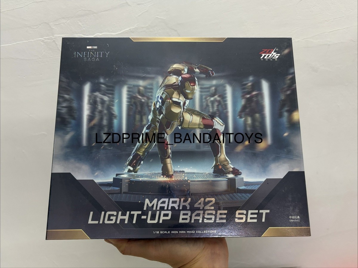 zd toys IRON MAN MARK 42 & LIGHT-UP BASE 1/10 action figure iron