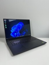 GIGABYTE AORUS MASTER 16 U9 | RTX 5080 | 32GB...