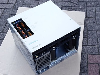 Siemens Simodrive Inverter 6SC6101-4B-Z A30+A40+G10+R01+N13+V15+B24+S55