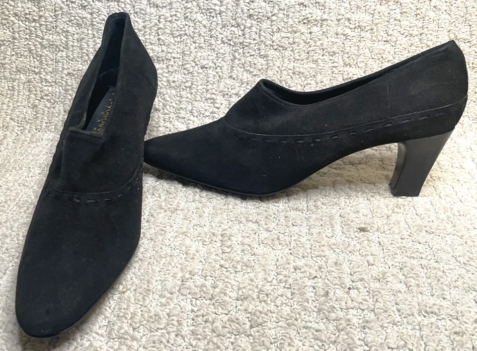 Zapatos de salón Donna Karan NY de gamuza negros para mujer caja 9AA NUEVOS EN CAJA nuevos zapatos tacones $325 Foto 2 de 4