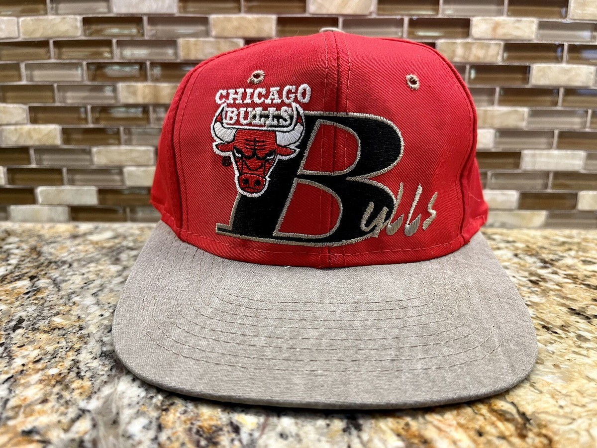 VTG 1990s “The Game” Chicago Bulls Red NBA LIMITED EDITION