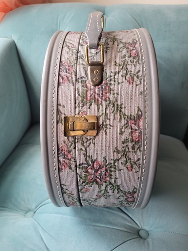 Vintage Round 14.5" Glam Suitcase Gray w Roses & Pink Interior Luggage - Picture 4 of 13