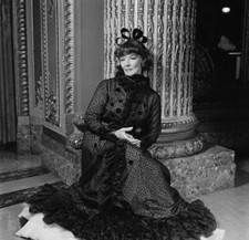 Katharine Hepburn dressed as French fashion designer Coco Chanel i- Old Photo 1