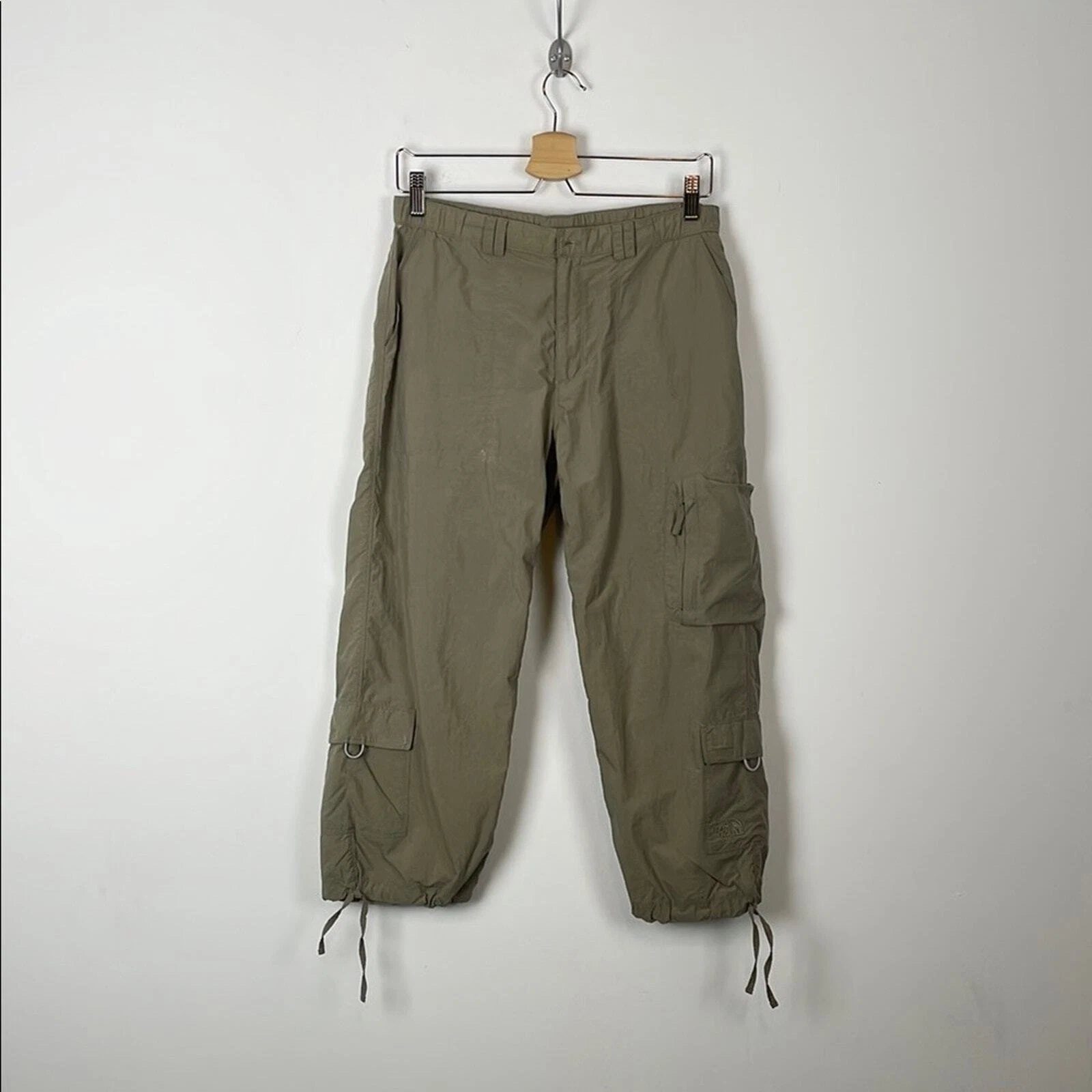 The North Face Womens M Outdoor Hiking Drawstring Waist Beige Cargo Capri
Opens in a new window or t