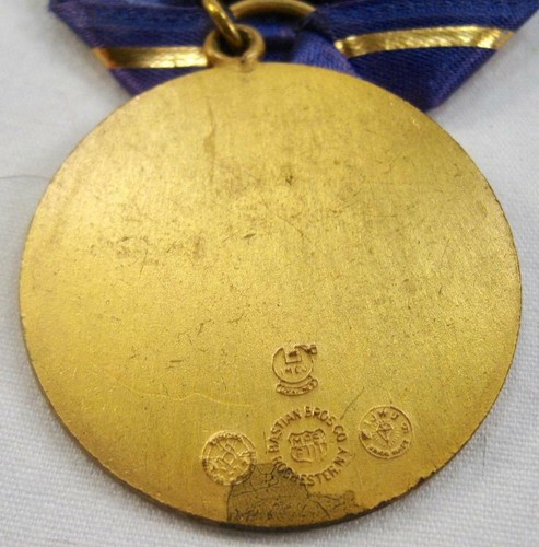 Bricklayers Masons Plasterers Union Of America 1965 Medal Ribbon Badge Pin (O) - Picture 5 of 5
