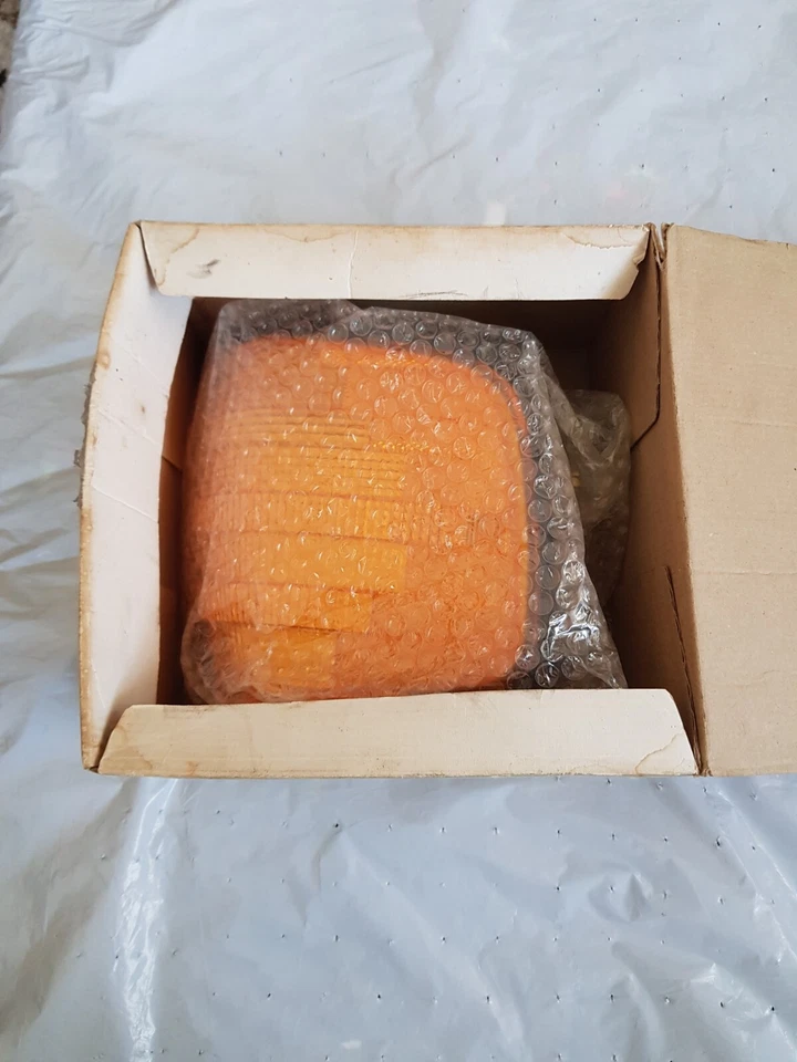 MERCEDES W126 560SEL 420SEL TURN SIGNAL RIGHT BOSCH NEW 1305233925 BOSCH — 第 3/4 张图片