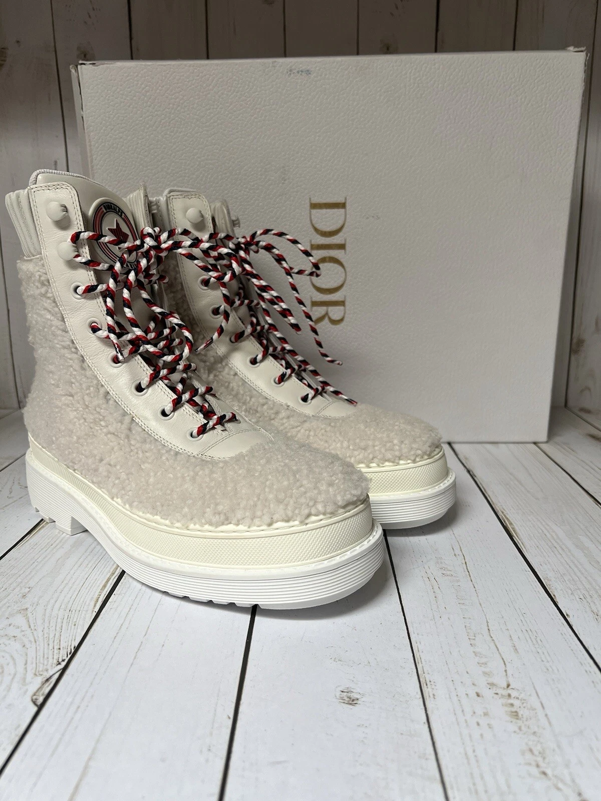 Bottes en peau de veau et shearling Christian Dior « Dior Hike » blanches taille 40/10