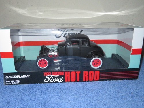 1932 CUSTOM FORD COUPE HOT ROD 1:18 GREENLIGHT LIMITED EDITION RARE! - Picture 3 of 6