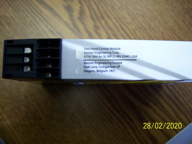 Banner 60698 At Fm 10k Two Hand Control Module Safety Relay For