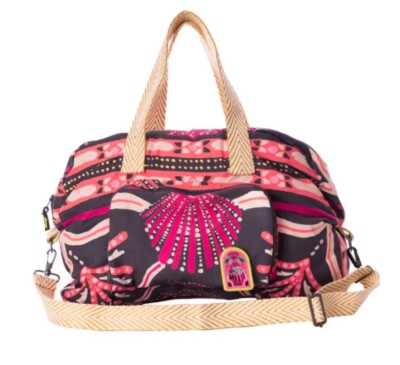 Maaji Shell Garden Sunrise Weekender Bag. NWT. Packs Into Pouch!